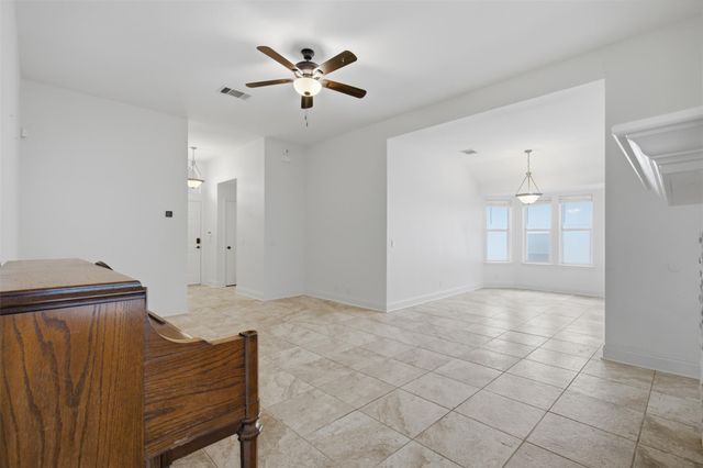 108 Songbird CT, Cedar Creek, TX 78612