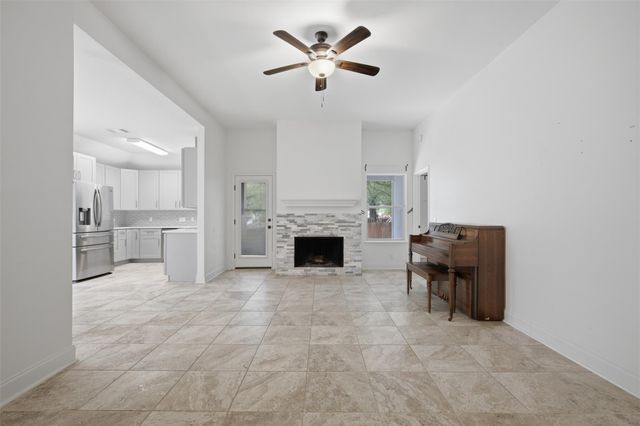 108 Songbird CT, Cedar Creek, TX 78612