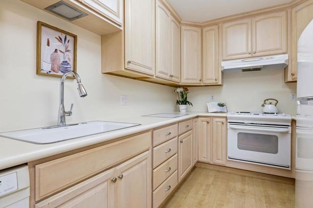 2311 Princeton Street, Palo Alto, CA 94306