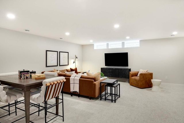 10010 Corral Way, Victoria, MN 55318