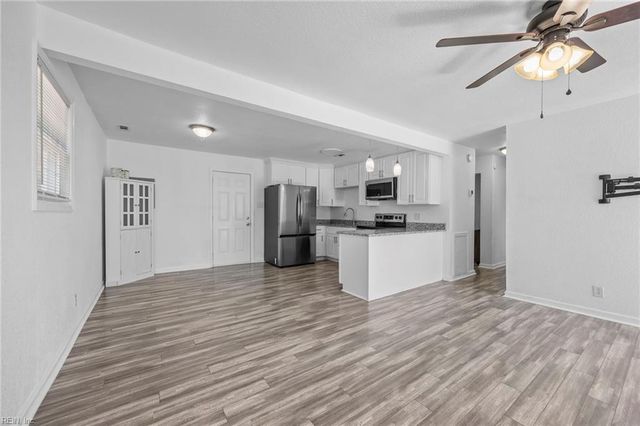 107 Beazley DR, Portsmouth, VA 23701