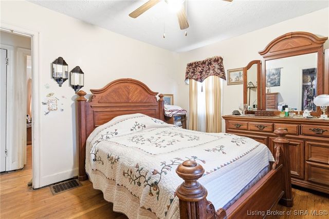 211 Virginia Court, New Albany, IN 47150