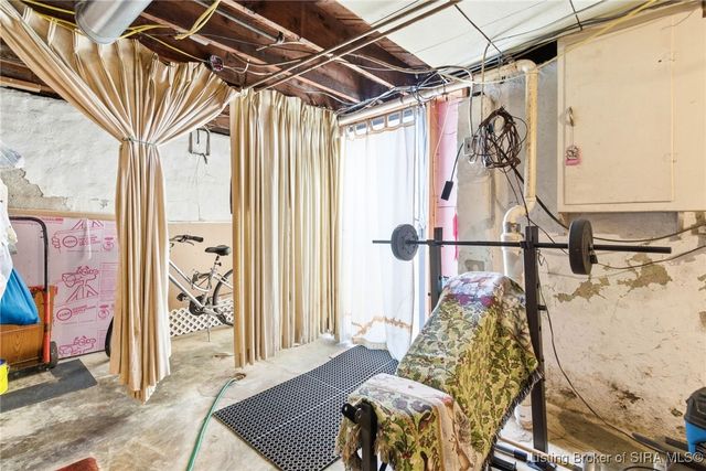 211 Virginia Court, New Albany, IN 47150