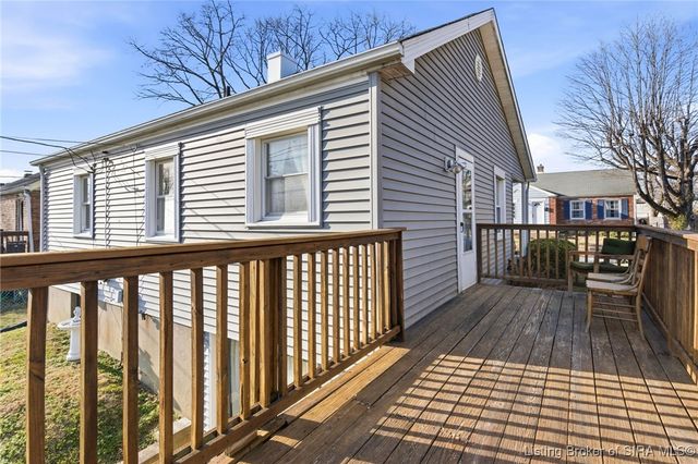 211 Virginia Court, New Albany, IN 47150