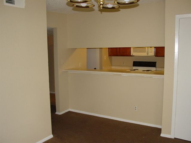 9605 Walnut Street 12104, Dallas, TX 75243