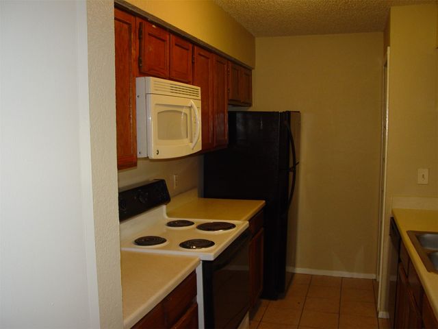 9605 Walnut Street 12104, Dallas, TX 75243