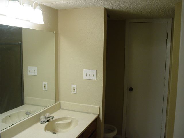 9605 Walnut Street 12104, Dallas, TX 75243