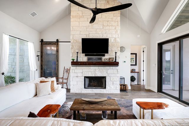 12330 Cross Cut, Helotes, TX 78023