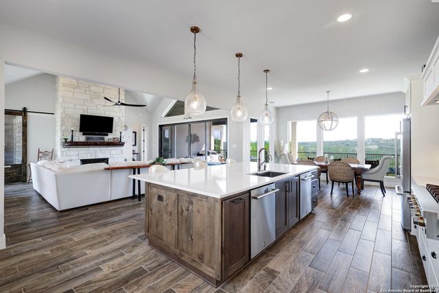 12330 Cross Cut, Helotes, TX 78023