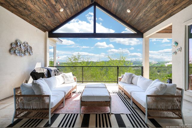12330 Cross Cut, Helotes, TX 78023