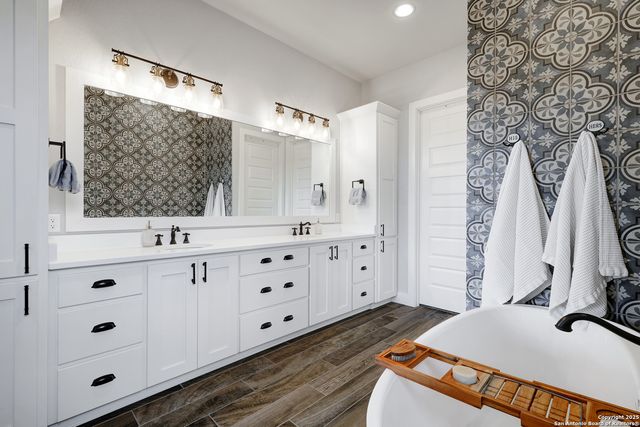12330 Cross Cut, Helotes, TX 78023
