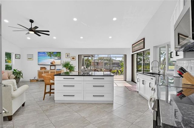 4225 2nd AVE, Cape Coral, FL 33914