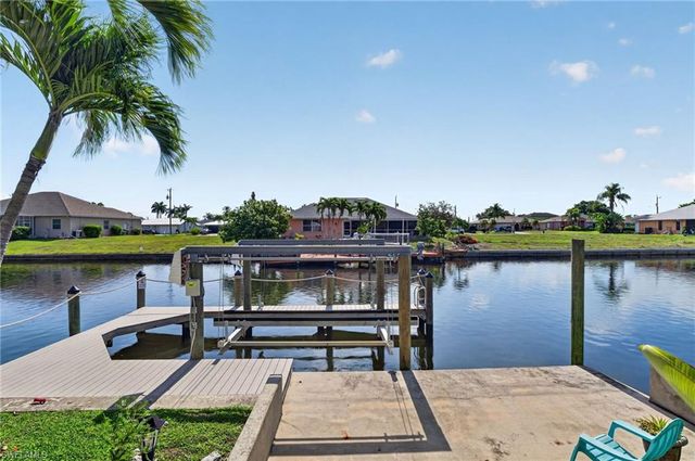 4225 2nd AVE, Cape Coral, FL 33914