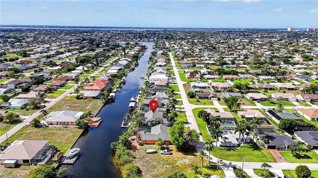 4225 2nd AVE, Cape Coral, FL 33914