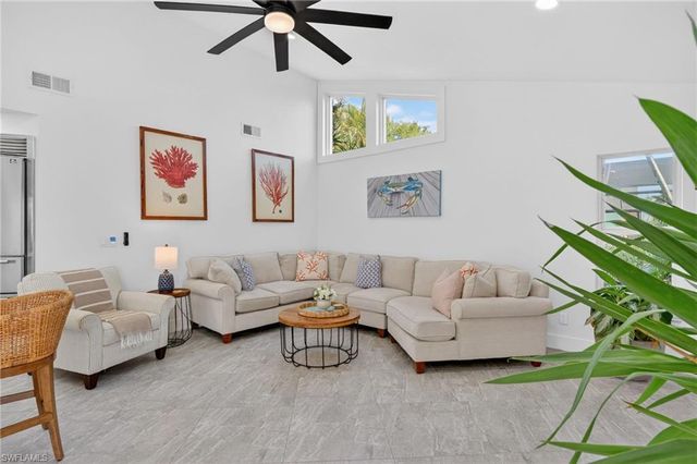 4225 2nd AVE, Cape Coral, FL 33914