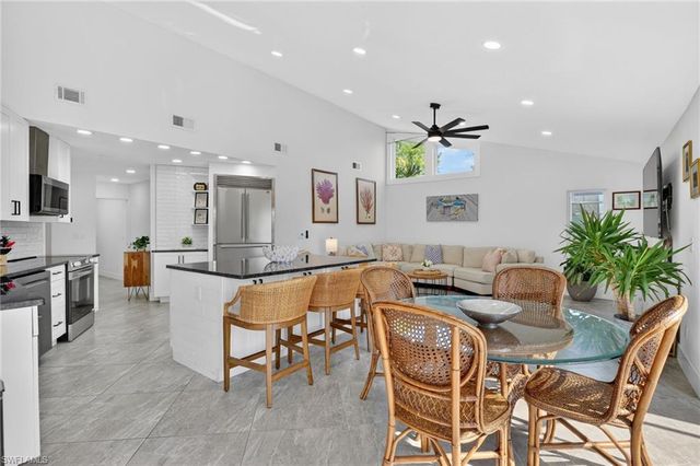4225 2nd AVE, Cape Coral, FL 33914