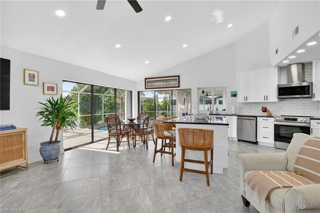 4225 2nd AVE, Cape Coral, FL 33914