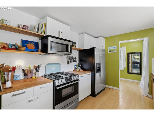 5725 Se 72ND Ave, Portland, OR 97206