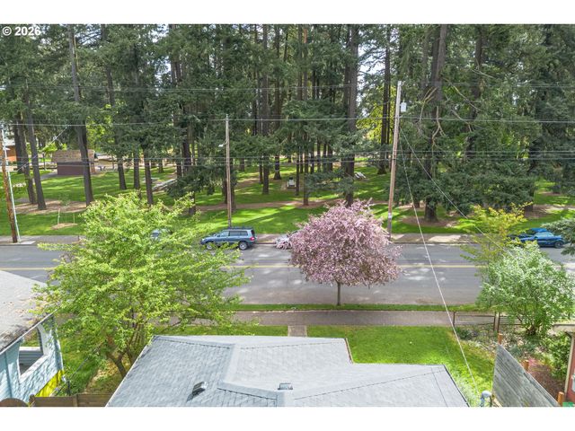 5725 Se 72ND Ave, Portland, OR 97206