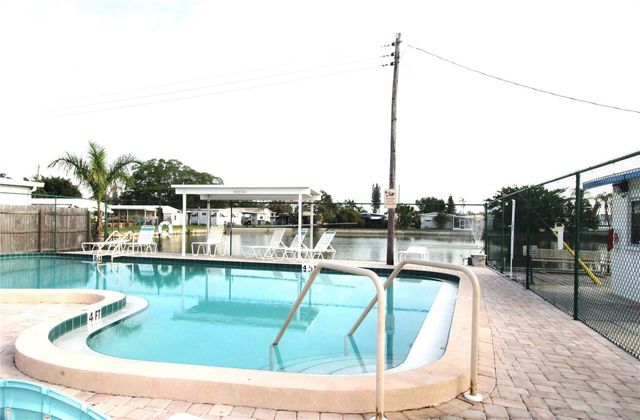 716 49TH AVENUE W, Bradenton, FL 34207