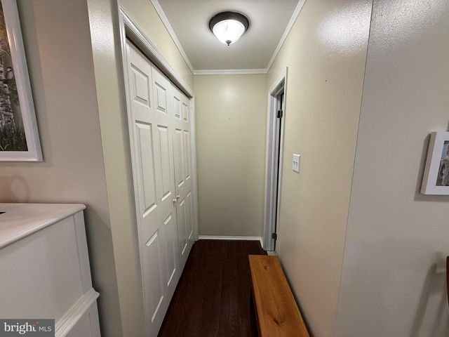 215 LAUREEN RD, Schwenksville, PA 19473