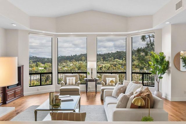 939 943 Dennstedt Place, El Cajon, CA 92020