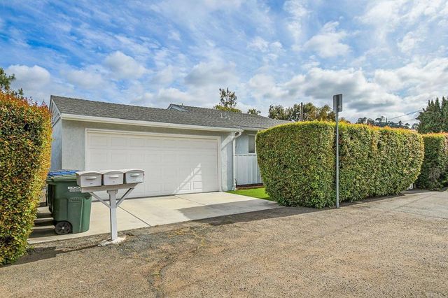 939 943 Dennstedt Place, El Cajon, CA 92020