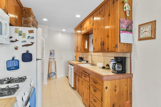 939 943 Dennstedt Place, El Cajon, CA 92020