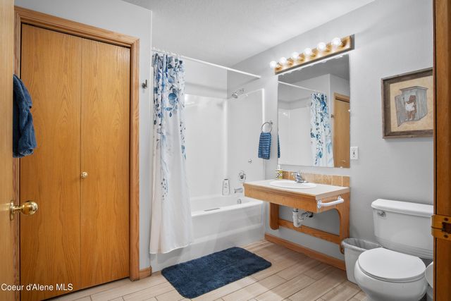 950 W Cameron Ave, 103, Kellogg, ID 83837