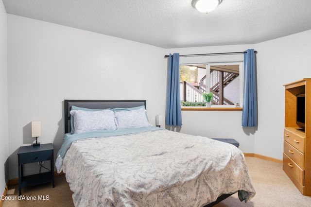 950 W Cameron Ave, 103, Kellogg, ID 83837