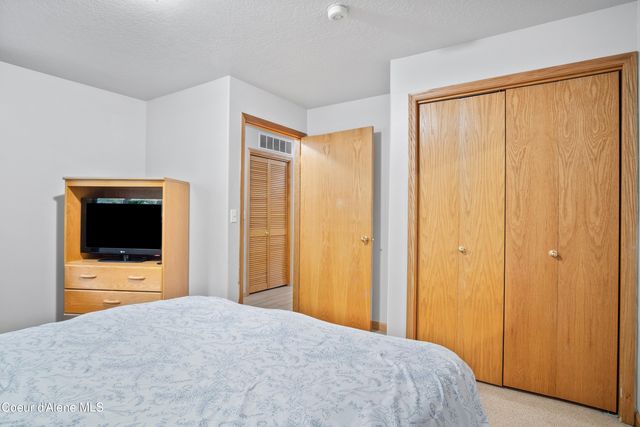 950 W Cameron Ave, 103, Kellogg, ID 83837