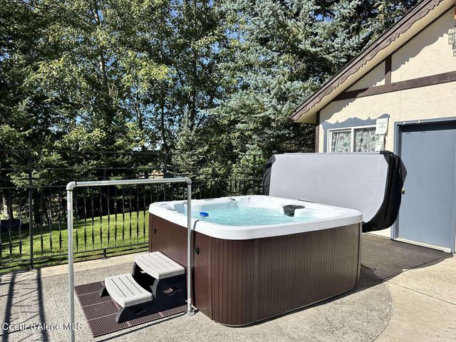 950 W Cameron Ave, 103, Kellogg, ID 83837