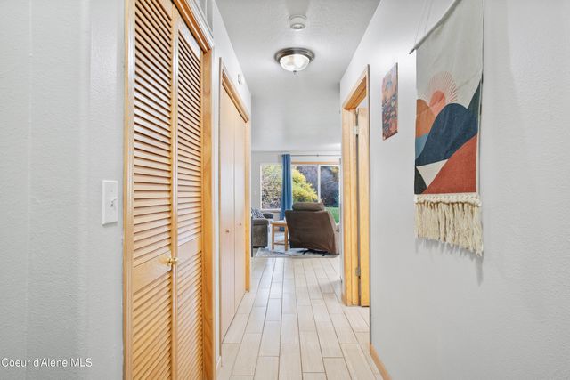 950 W Cameron Ave, 103, Kellogg, ID 83837