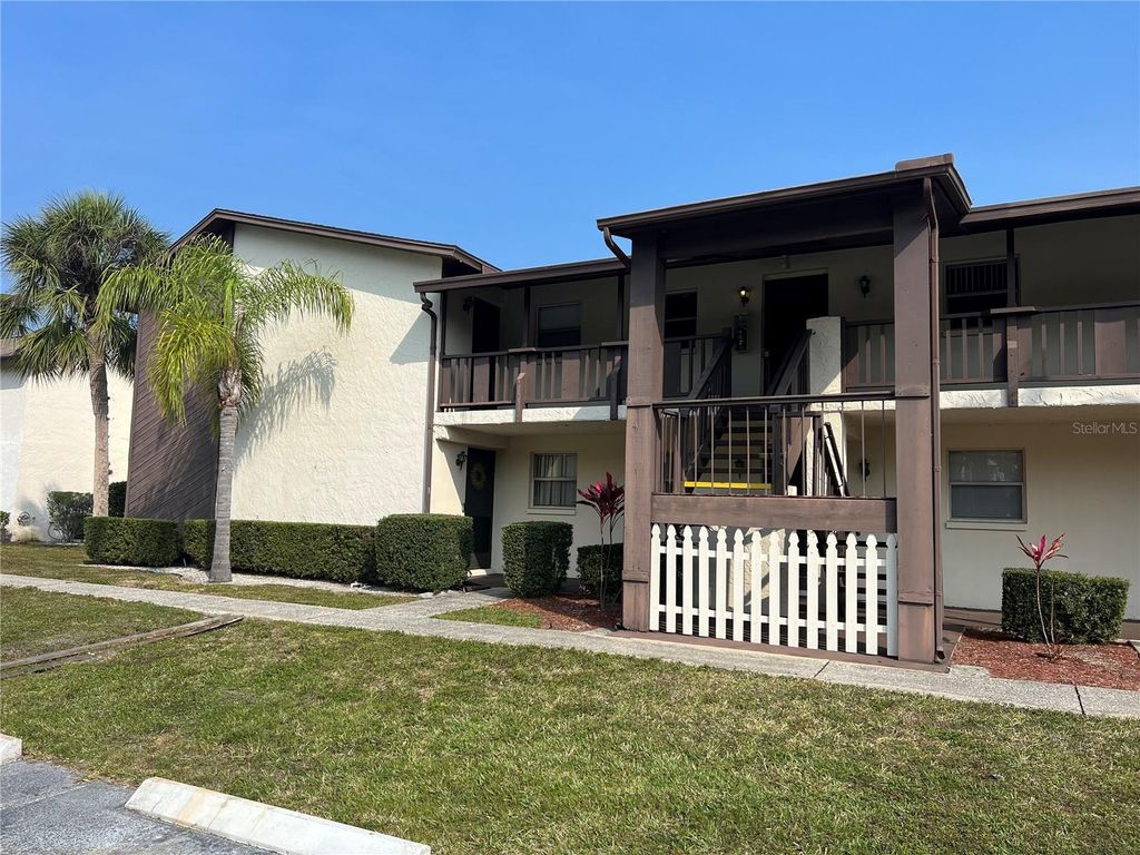 5521 BAY BOULEVARD 105, Port Richey, FL 34668