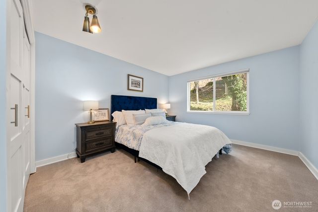 4830 88th Place SE, Mercer Island, WA 98040