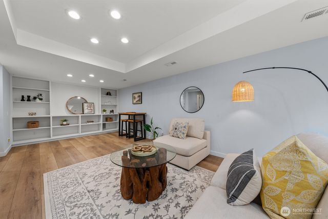 4830 88th Place SE, Mercer Island, WA 98040