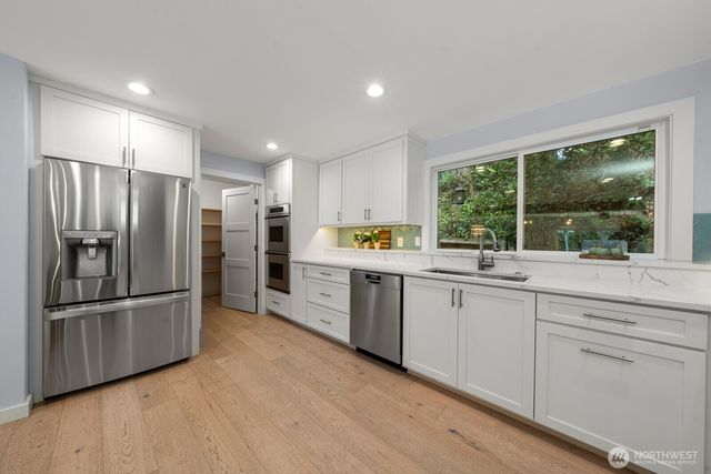 4830 88th Place SE, Mercer Island, WA 98040