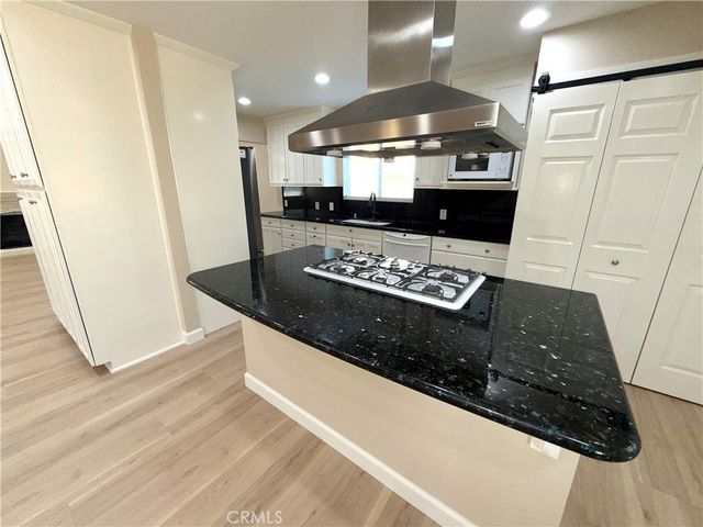 2331 E Adams Avenue, Orange, CA 92867