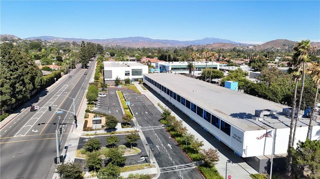 2331 E Adams Avenue, Orange, CA 92867