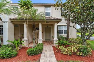 8041 Murano Circle, Palm Beach Gardens, FL 33418