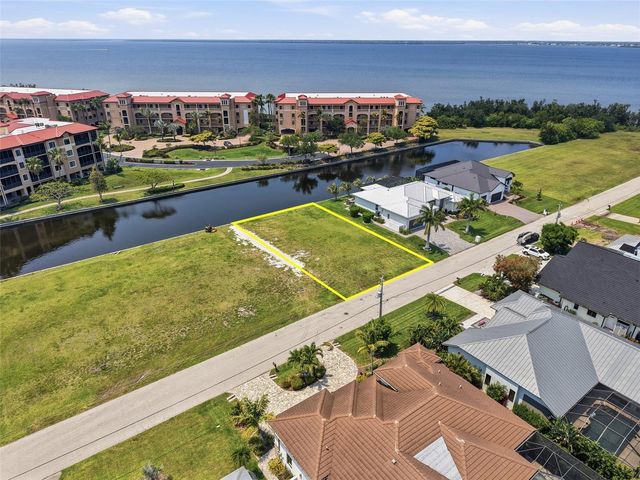 81 COLONY POINT DRIVE, Punta Gorda, FL 33950