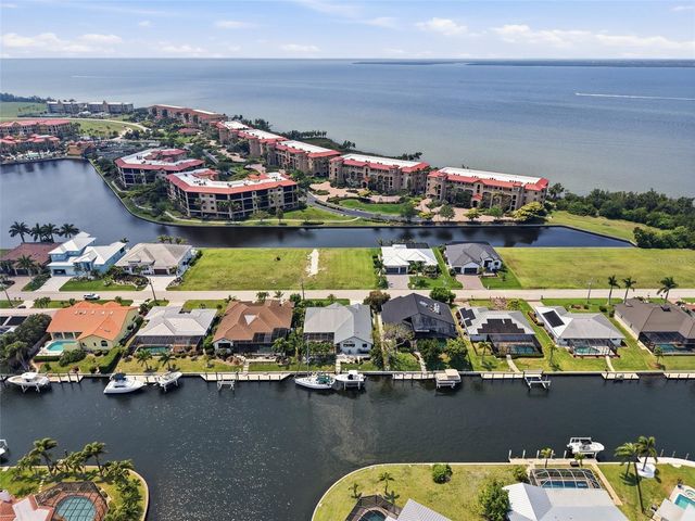 81 COLONY POINT DRIVE, Punta Gorda, FL 33950