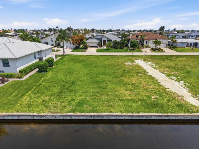 81 COLONY POINT DRIVE, Punta Gorda, FL 33950