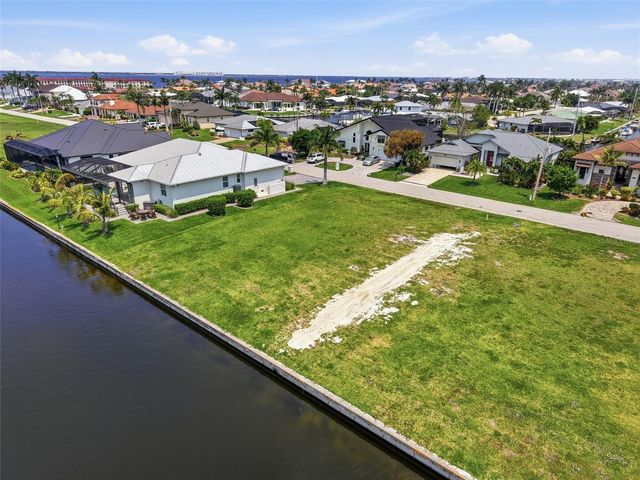 81 COLONY POINT DRIVE, Punta Gorda, FL 33950