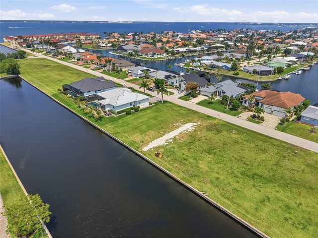 81 COLONY POINT DRIVE, Punta Gorda, FL 33950