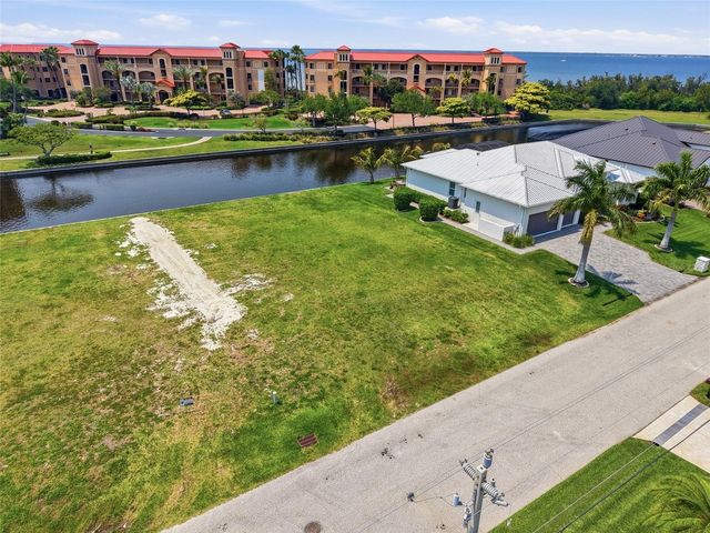 81 COLONY POINT DRIVE, Punta Gorda, FL 33950