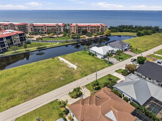 81 COLONY POINT DRIVE, Punta Gorda, FL 33950