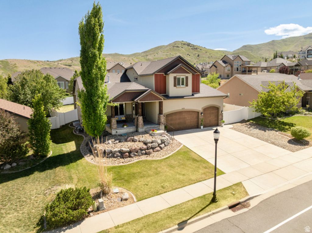 Image 2 of property listing at 5079 W EMMELINE DR, Herriman, UT 84096