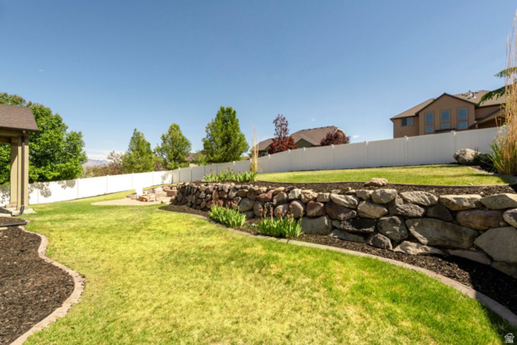 Image 44 of property listing at 5079 W EMMELINE DR, Herriman, UT 84096