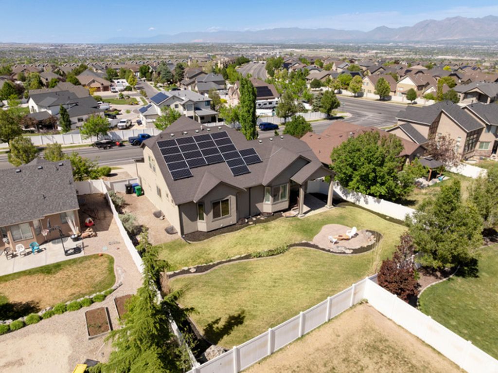 Image 47 of property listing at 5079 W EMMELINE DR, Herriman, UT 84096
